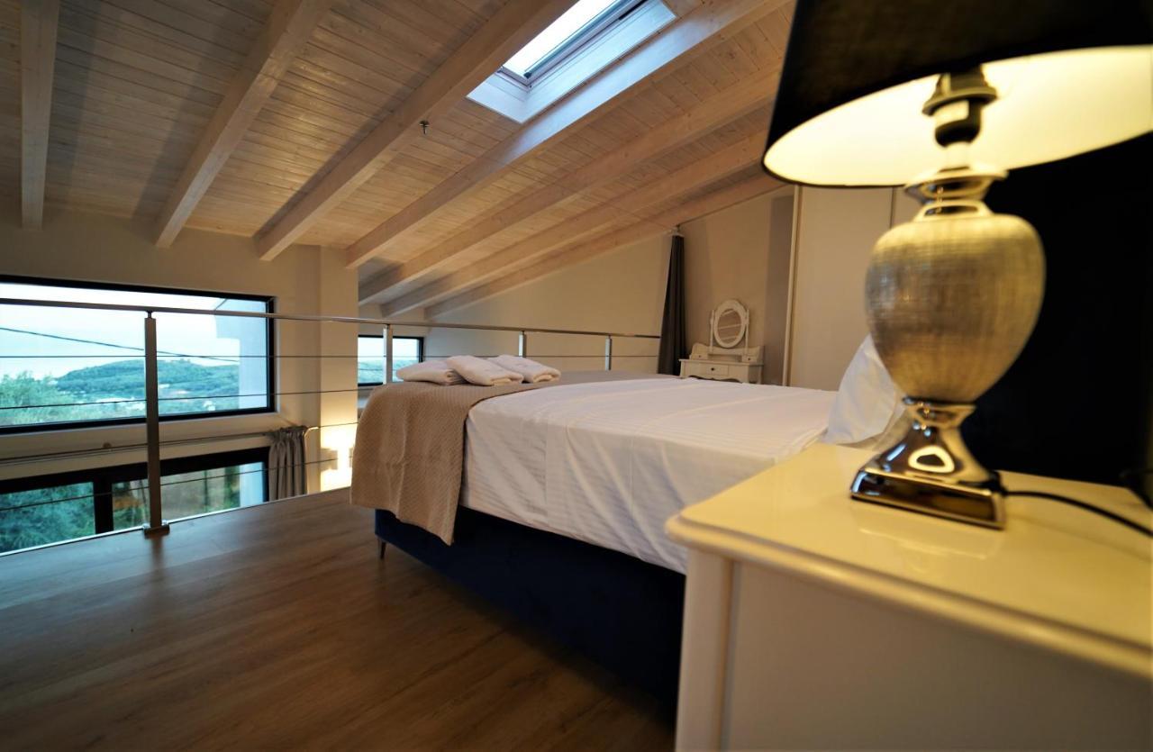 Moonlight Suites Parga Luaran gambar