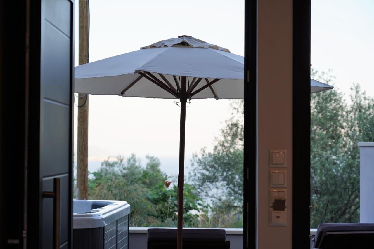 Moonlight Suites Parga Luaran gambar