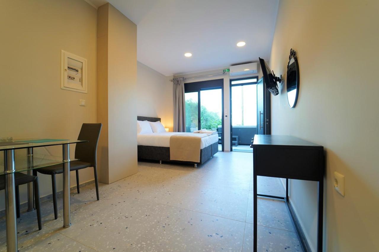 Moonlight Suites Parga Luaran gambar