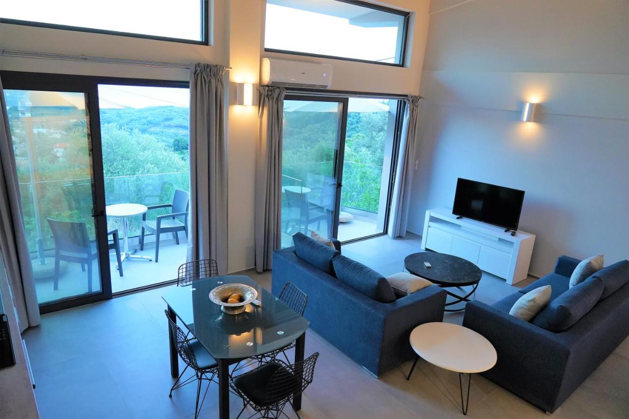 Moonlight Suites Parga Luaran gambar