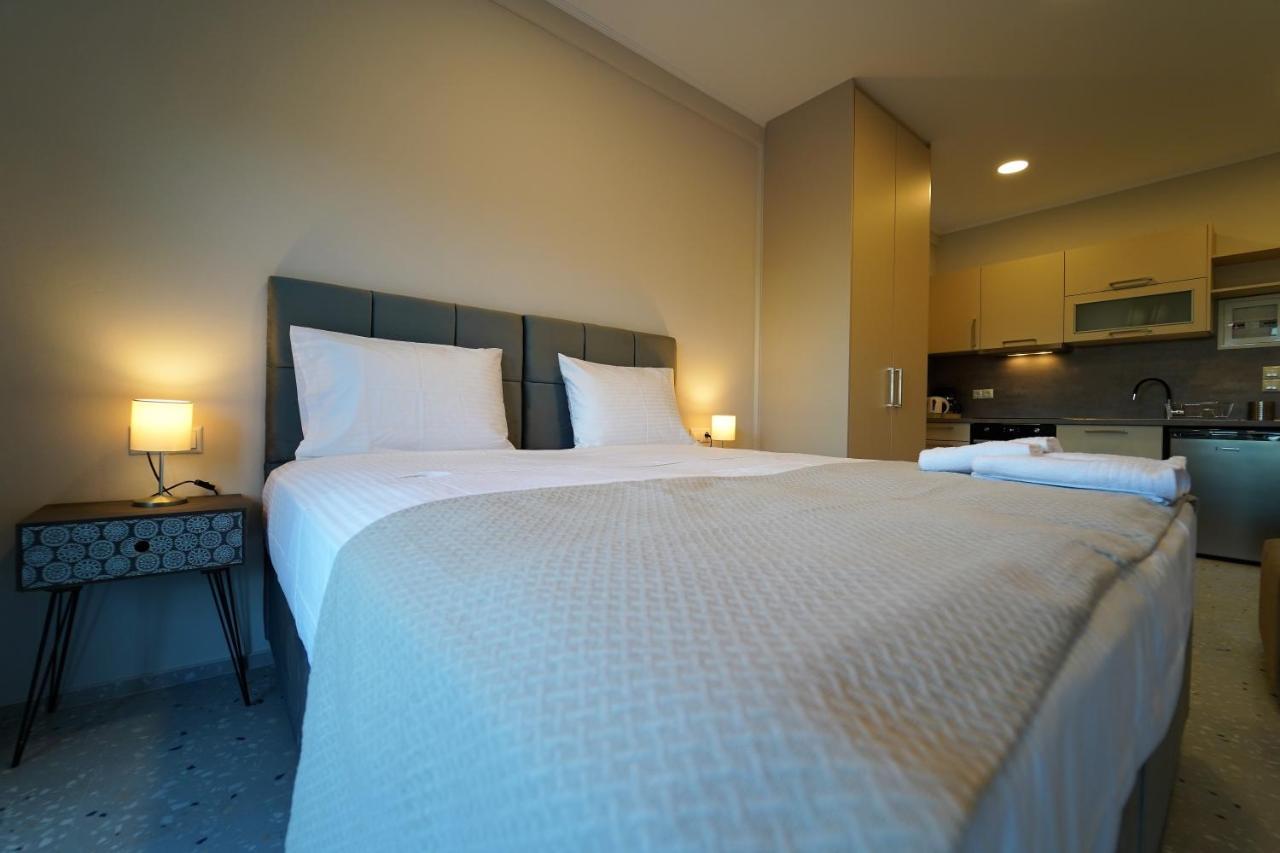 Moonlight Suites Parga Luaran gambar